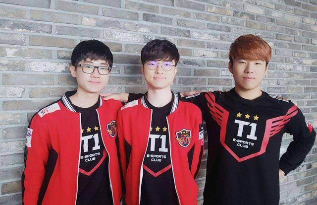 德甲对年轻 德甲对年轻